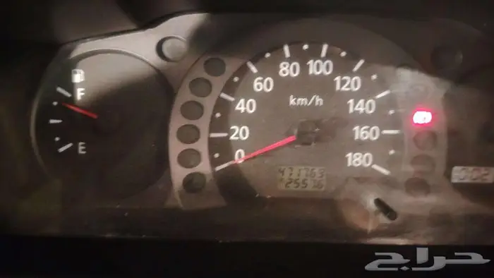نيسان باص اورفان بضاعه ديزل موديل2005 للبيع 4