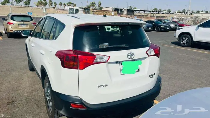 RAV4 2015 - well maintained full condition 3