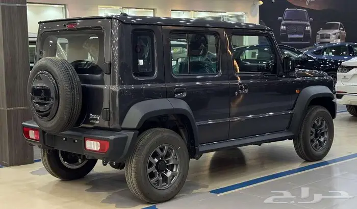 سوزوكي جمني 5 ابواب خليجي GLX - موديل 2026 3