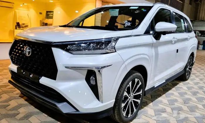 تويوتا فيلوز GLX 2025 كاش و اقساط 1