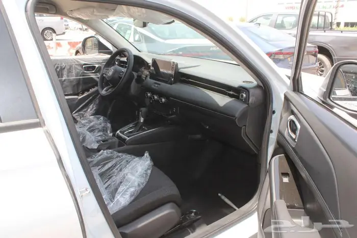 هوندا HR-V نص فل LX م2025 14