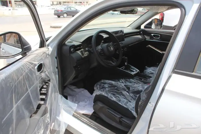 هوندا HR-V نص فل LX م2025 15