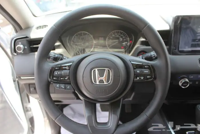 هوندا HR-V نص فل LX م2025 12