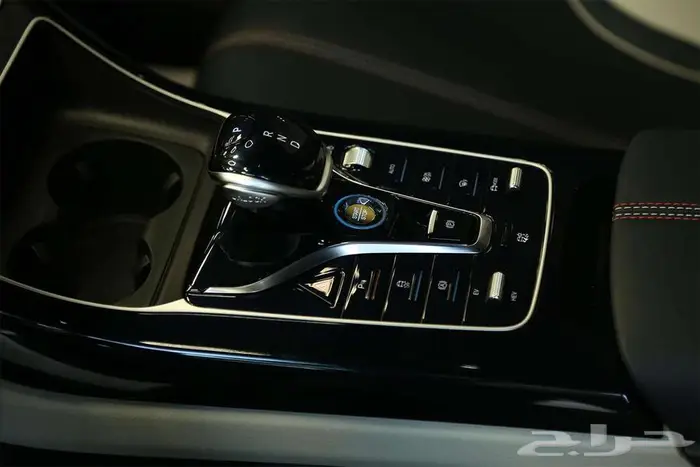 BYD تشين بلس 2024 أسلوب عصري وثقة على الطريق 4