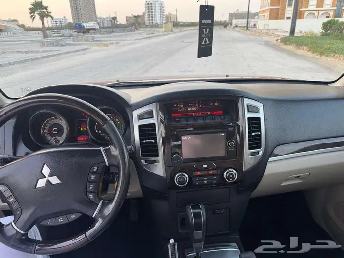 ميتسوبيشي باجيرو 11