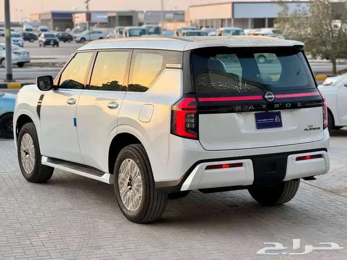 باترول 2025 بلاتينيوم 3.8 CC بدون تيربو مع ضمان 10 سنوات 5