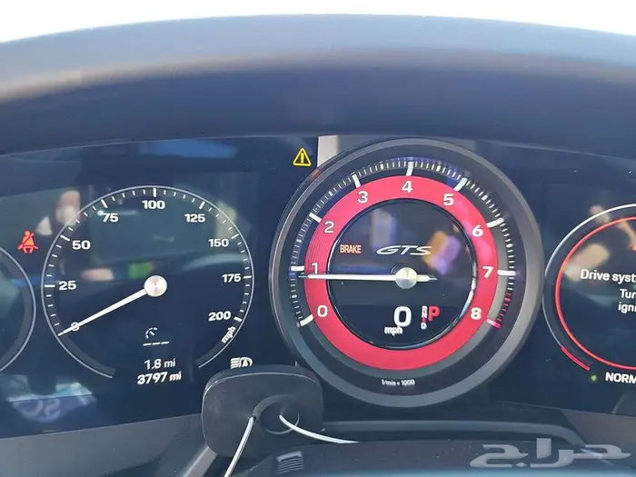 بورش 911 GTS كاريرا 2024 بسعر مميز 10