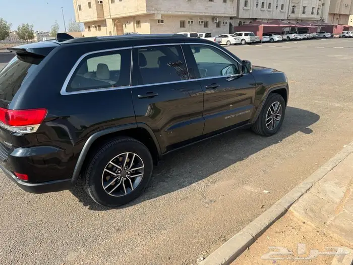 جراند شيروكي لاريدو 2019 1