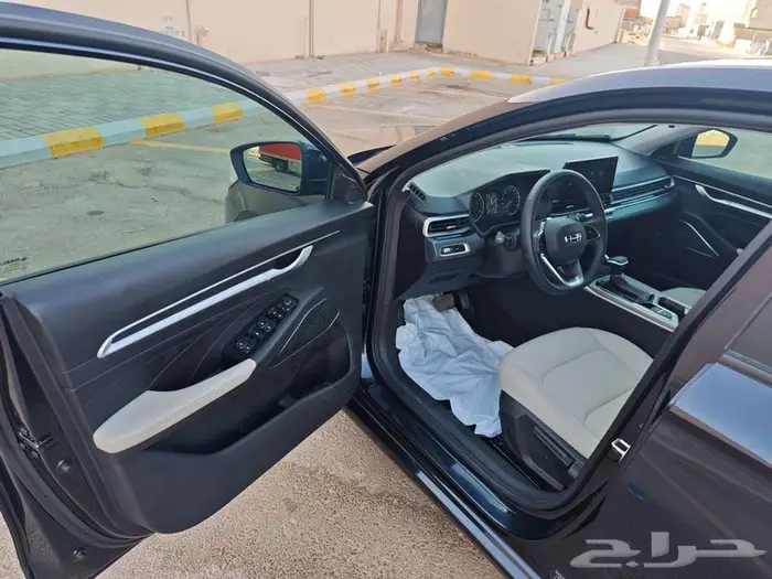 جيلي امجراند ستاندرد 2024 5