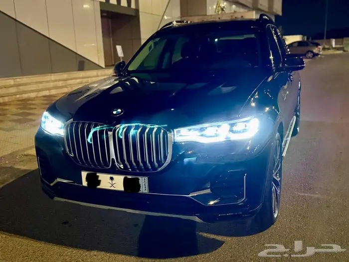 BMW X7 2021 مخزن اسود 8