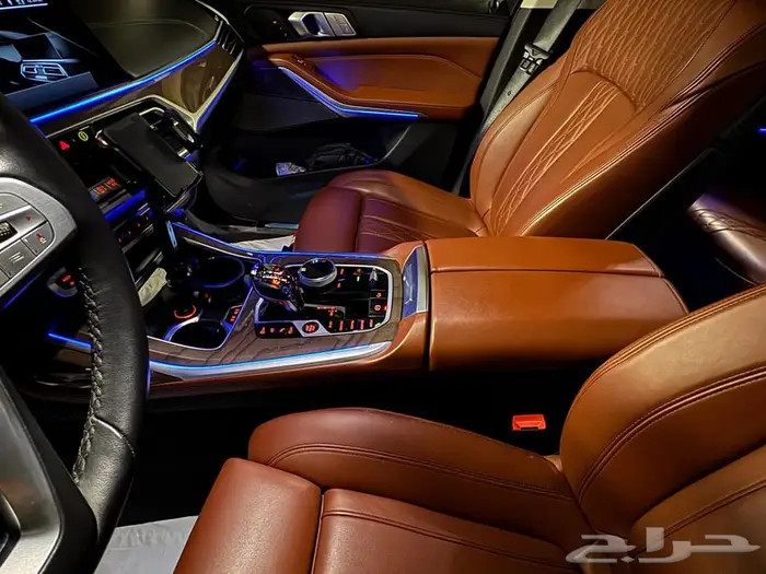 BMW X7 2021 مخزن اسود 22