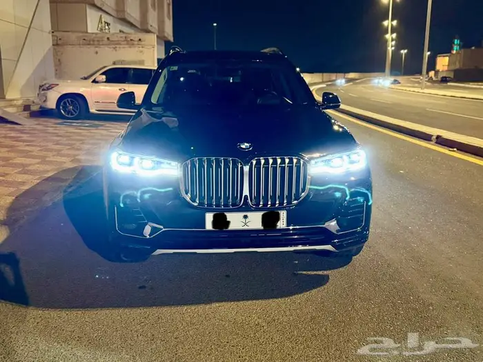 BMW X7 2021 مخزن اسود 15