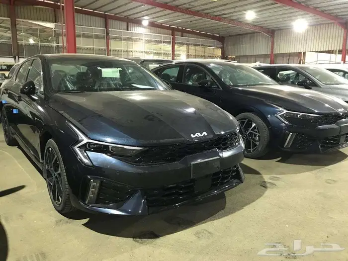كيا K5 لاين GT 18