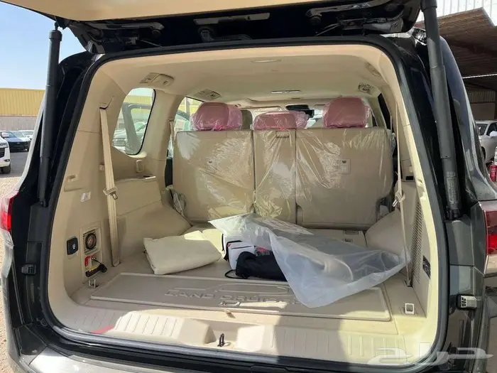 لاندكروزر GXR L4 2025 نقد وتقسيط 7