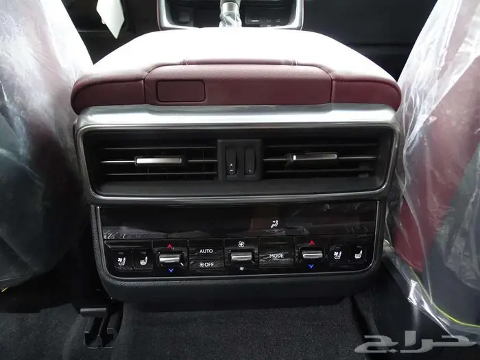 لكزس LX600 2025 بريمي داخليه احمر 4