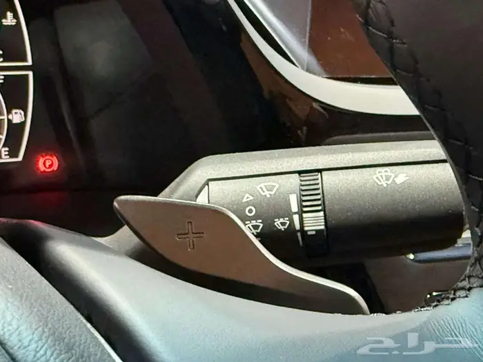 لكزس ES 250 بريمي فتحة سقف 2025 اللون ابيض 11