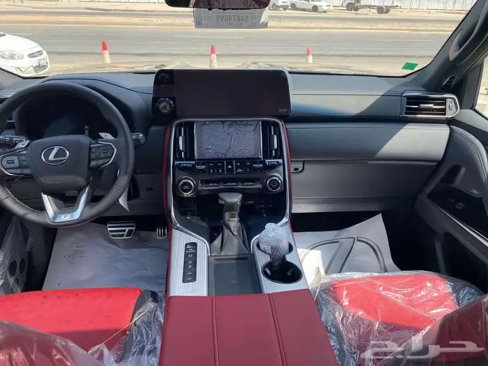 لكزس LX600 اف سبورت الساير 2025 كاش وتمويل 5