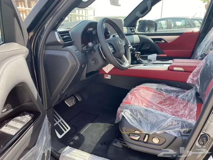 لكزس LX600 اف سبورت الساير 2025 كاش وتمويل 4