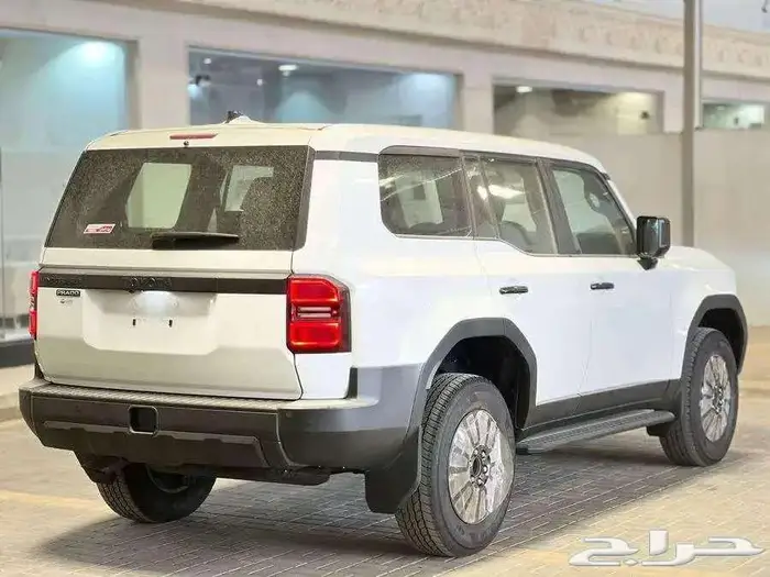 تويوتا برادو TXL-3 بنزين فل كامل 2025 متوفر جميع الفئات 7