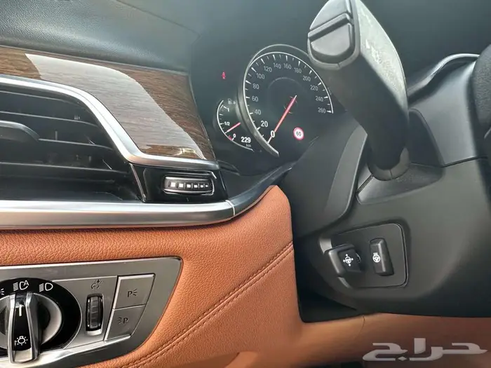 بي ام دبليو 2016 740Li 36