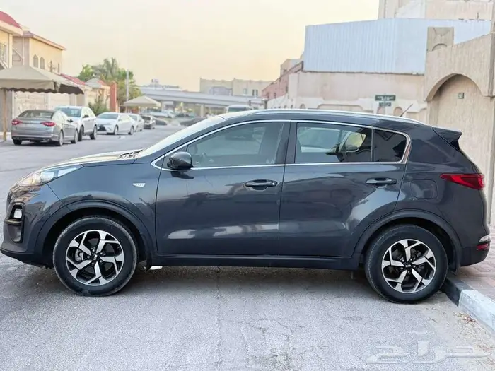 كيا سبورتاج 1600 cc 4