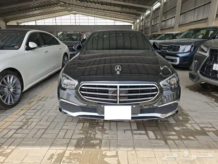 مرسيدس اي 250 موديل 2021 لون اسود 0