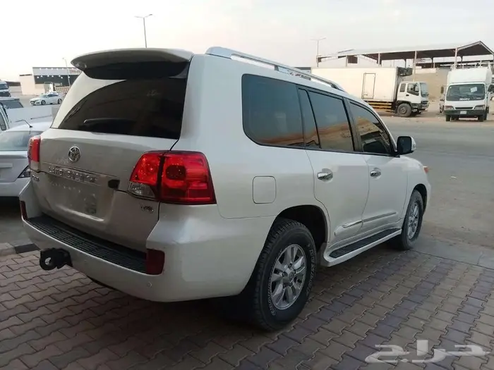 تويوتا جي اكس ار 2015 13