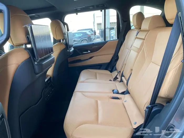 لكزس LX600 BB 2025 سعودي رمادي داخلي جملي لوحات 11