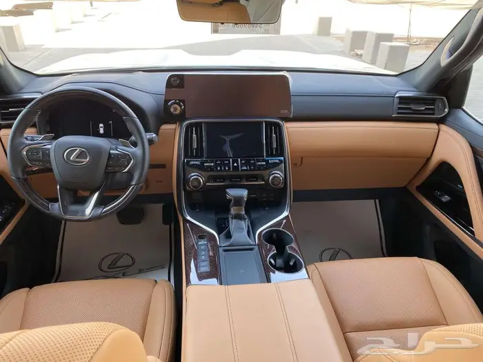 لكزس LX600 BB 2025 سعودي رمادي داخلي جملي لوحات 9