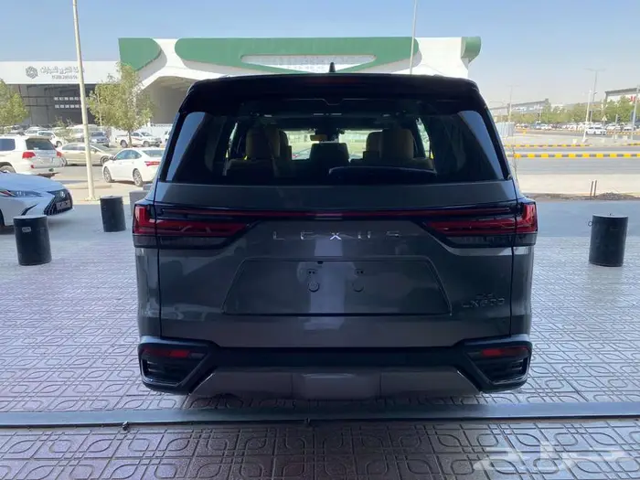 لكزس LX600 BB 2025 سعودي رمادي داخلي جملي لوحات 7