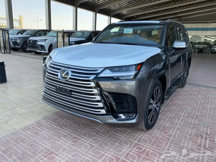 لكزس LX600 BB 2025 سعودي رمادي داخلي جملي لوحات 1