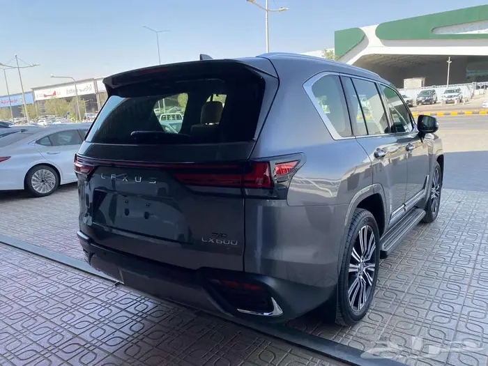 لكزس LX600 BB 2025 سعودي رمادي داخلي جملي لوحات 6