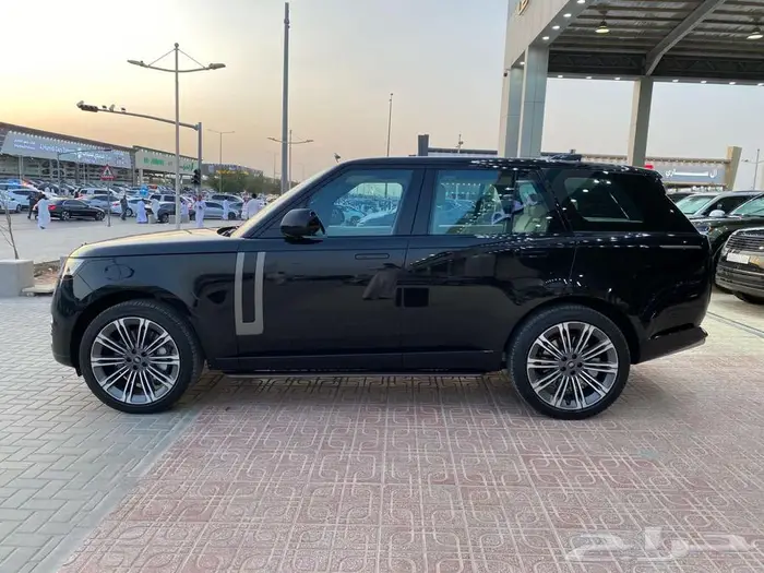 رنج روفر HSE V8 موديل 2023 خليجي 4
