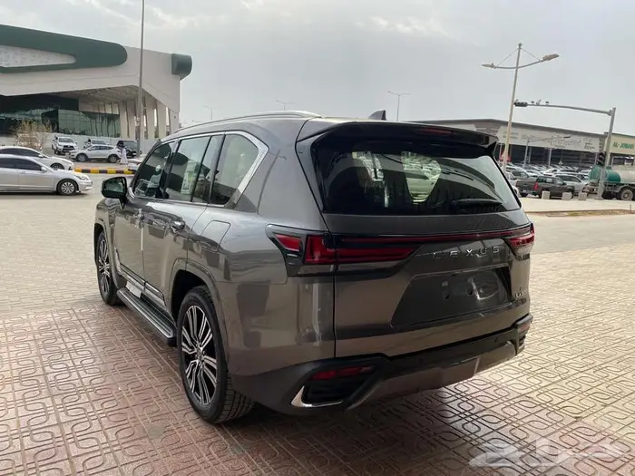 لكزس LX600 BB 2025 سعودي رمادي داخلي افوايت بطاقه جمركيه 5