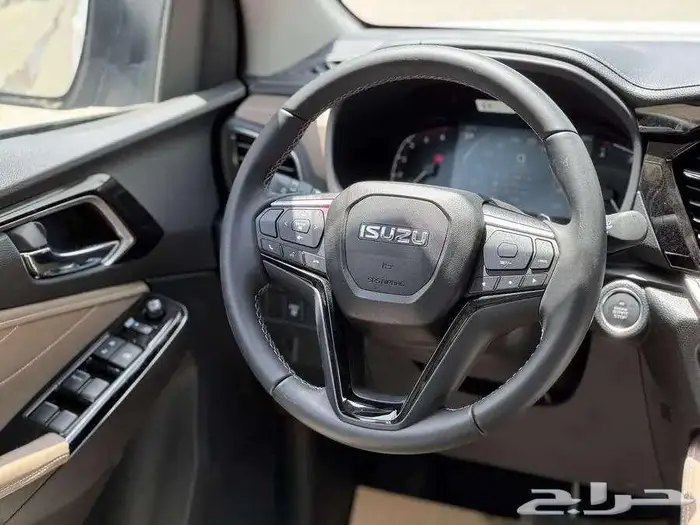 ايسوزو إم يو اكس Mux 2025 - الشكل الجديد 10