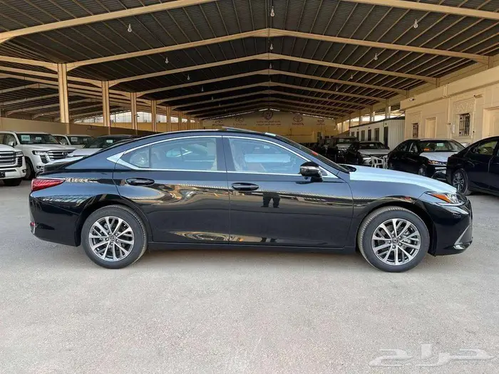 لكزس ES250 AA بنزين 2025 متاح اقساط و كاش 3