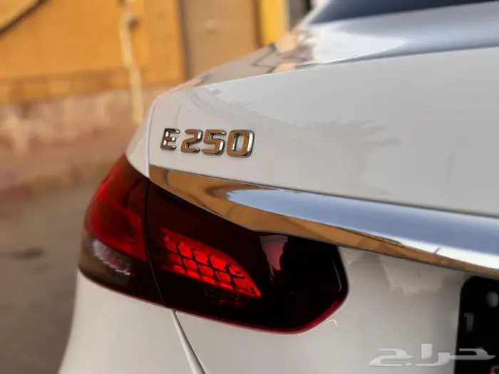مرسيدس E250 AMG 2023 ابيض ممشي 14000 كم 9