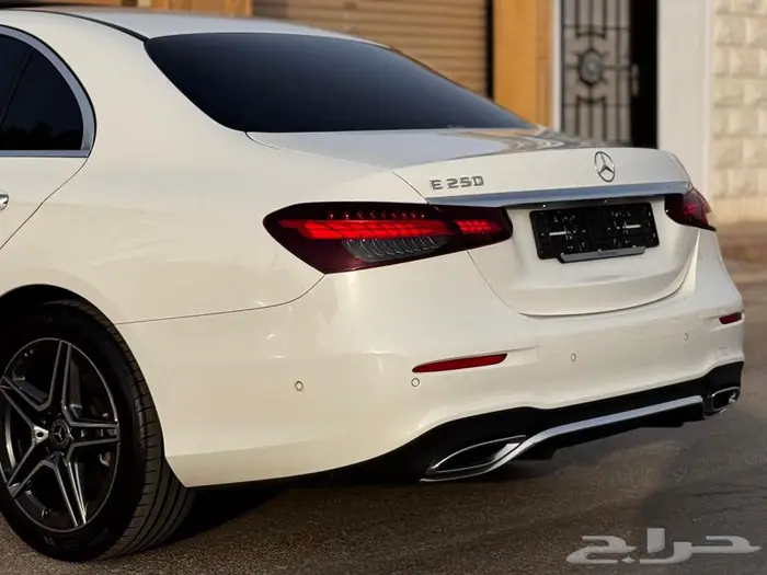 مرسيدس E250 AMG 2023 ابيض ممشي 14000 كم 10