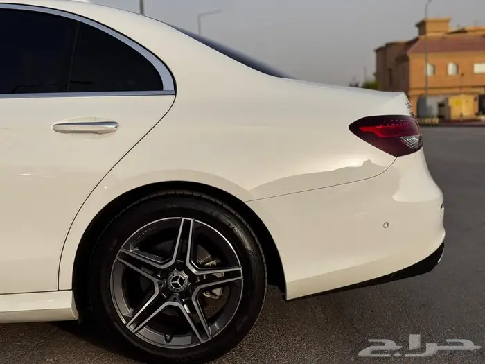 مرسيدس E250 AMG 2023 ابيض ممشي 14000 كم 7