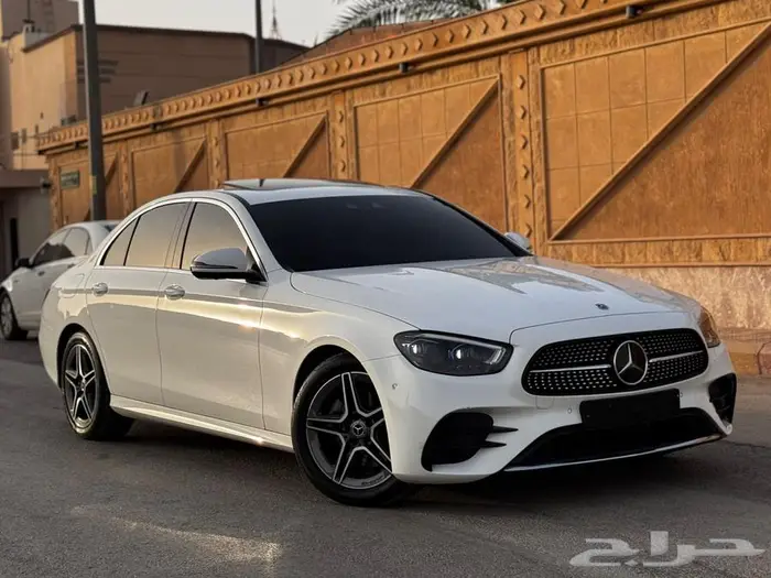 مرسيدس E250 AMG 2023 ابيض ممشي 14000 كم 4