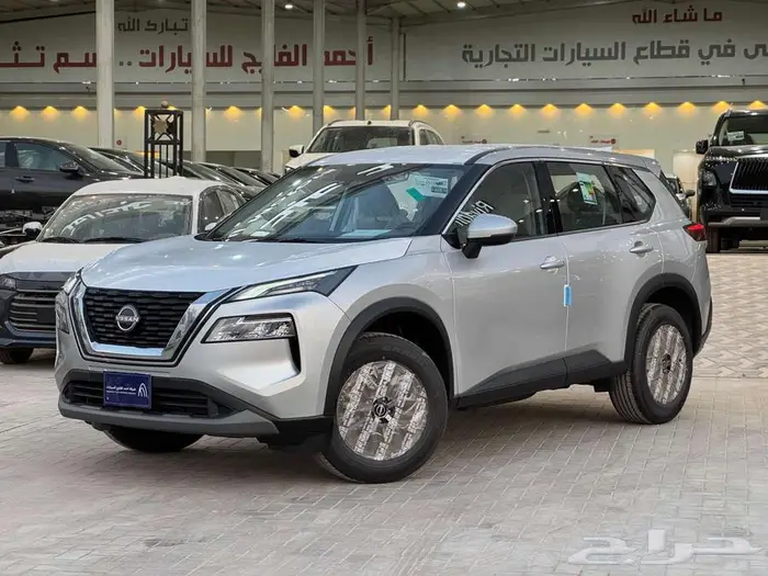 نيسان اكس تريل2025 Sستاندر - 5 راكب (دبل -بدون دبل) 3