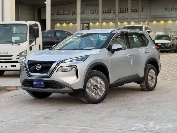 نيسان اكس تريل2025 Sستاندر - 5 راكب (دبل -بدون دبل) 4