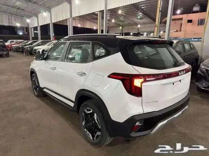 كيا سيلتوس نص فل ابيض سقف اسود 2025 كاش واقساط 2