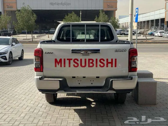 عرض خاص ميتسوبيشي L200 قير عادي فل كامل سعودي دبل 2023 3