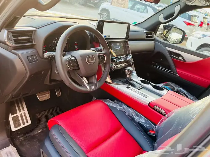 عرض خاص لكزس 2024 lx600 fsport بالنقد والتقسيط 3