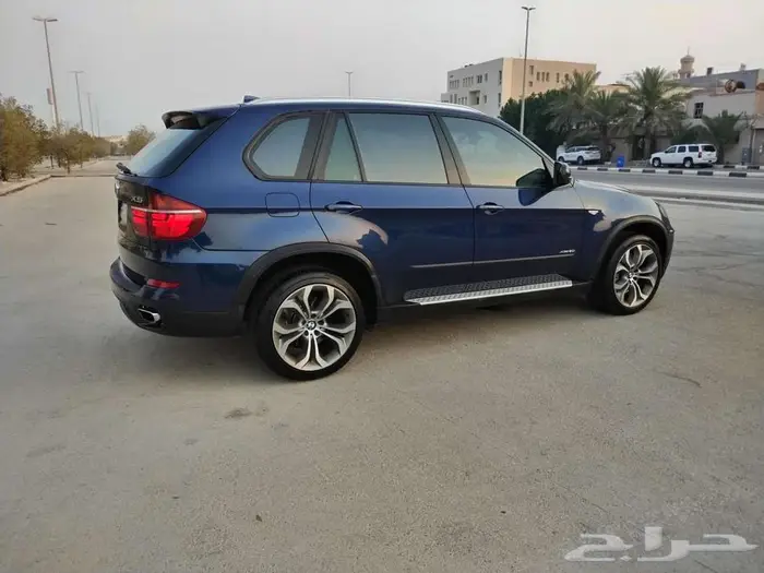 للبيع bmw X5 موديل 2011 6