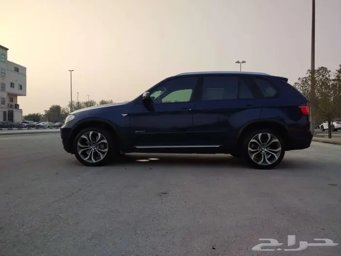 للبيع bmw X5 موديل 2011 19