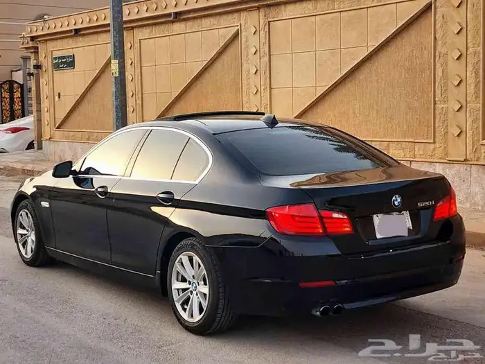 بي ام دبليو 520 2013 ( بحالة ممتازة ) 4