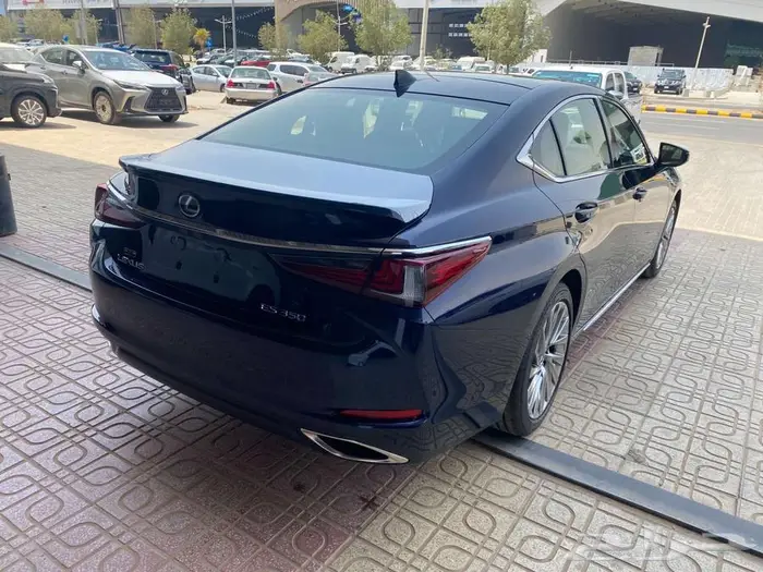 لكزس ES 350 DD فل كامل 2025 - سعودي 6
