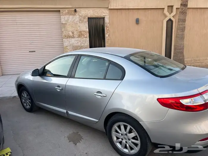 رينو فلونس نص فل مالك اول موديل 2012 2
